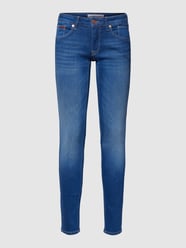 Skinny Fit Jeans mit Label-Patch von Tommy Jeans - 10