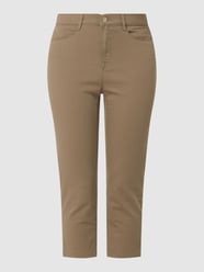 Jeansy capri o kroju slim fit z dodatkiem streczu model ‘Mary’ od Brax Zielony - 15