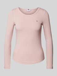 Slim Fit Longsleeve aus Viskose-Mix mit Logo-Stitching von Tommy Hilfiger Rosa - 29