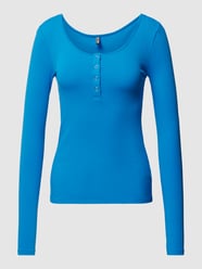 Longsleeve in unifarbenem Design Modell 'KITTE' von Pieces Blau - 17