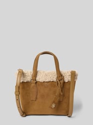 Umhängetasche mit Teddyfell Modell 'Sandy Mini Tote' von BOSS - 20