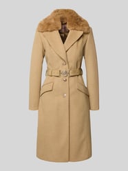 Mantel mit Gürtel und Pattentaschen von Guess - 39