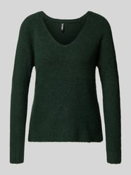 Sweter z dzianiny o kroju regular fit z prążkowaną fakturą model ‘ELLEN’ od Pieces - 34