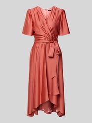 Cocktailkleid mit Bindegürtel von Swing Pink - 38