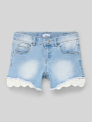 Slim Fit Jeansshorts mit Spitzenbesatz Modell 'SALLI' von Name It - 19