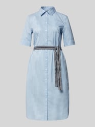 Knielanges Kleid mit Knopfleiste von Christian Berg Woman Selection Blau - 31