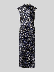 Tailliertes Freizeitkleid mit Bindegürtel von s.Oliver BLACK LABEL - 35