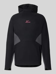 Regular Fit Hoodie mit Label-Print von Nike Training - 12