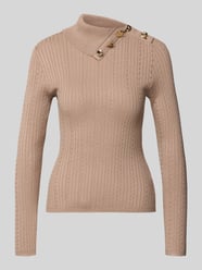 Golf z mieszanki wiskozy w kroju slim fit model 'Sicilla' od GUESS - 18