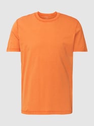 T-Shirt mit Label-Detail von QS by s.Oliver Orange - 25