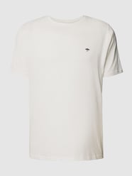 T-shirt z wyhaftowanym logo od Fynch-Hatton Biały - 20