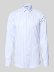 Extralanges Regular Fit Business-Hemd mit Kentkragen von Christian Berg Men - 35