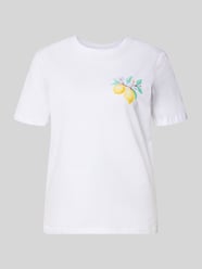 męski t-shirt o kroju regular fit z czystej bawełny model 'BRIANNA' od PIECES - 19