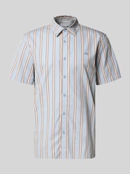Koszula casualowa o kroju regular fit z czystej bawełny od Lacoste - 16