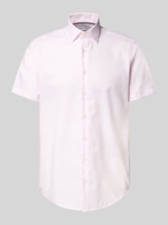 Regular fit zakelijk overhemd met knoopsluiting van Christian Berg Men Fuchsia - 48