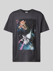 Relaxed Fit T-Shirt mit Rundhalsausschnitt Modell 'Lazer Cats' von Dedicated - 47