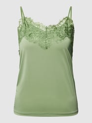 Top met kant, model 'Caya' van Soaked in Luxury Groen - 7