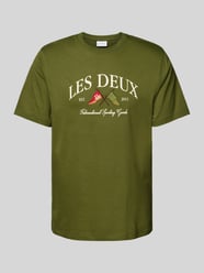 T-Shirt mit Label-Stitching Modell 'Ivy' von Les Deux Grün - 1