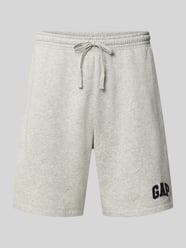 Straight Fit Shorts mit Logo-Stitching Modell 'Heritage' von GAP - 6