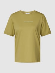 T-shirt z przeszytymi zakładkami na rękawach model ‘Terina’ od MOSS COPENHAGEN Zielony - 24