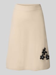 Knielanger Strickrock mit Stitchings und Perlen von Christian Berg Woman - 25