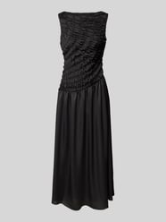 Maxikleid mit Smok-Details von Forever New - 37