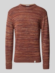 Sweter z dzianiny z detalami z logo od Colours & Sons Bordowy - 16