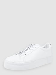 Sneakersy z materiału skóropodobnego od Guess Biały - 26