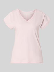 t-shirt z dekoltem w serek od Christian Berg Woman Fuksjowy - 4