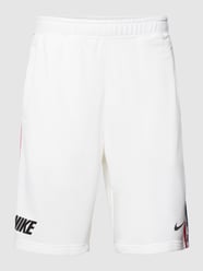 Sweatshorts mit Galonstreifen von Nike - 18