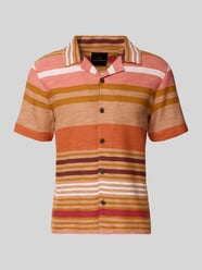 koszula casualowa o kroju slim fit z kołnierzem z połami model 'Carlo' od Zuitable - 1