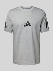 T-shirt met labelprint van ADIDAS SPORTSWEAR Grijs / zwart - 36