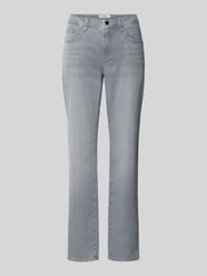 Jeansy o kroju flared fit w 5‑kieszeniowym fasonie model 'Carola' od Brax - 15