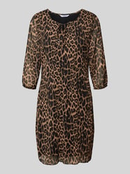 Knielanges Kleid mit Schlüssellochausschnitt von ZABAIONE - 41