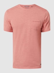 T-shirt z kieszenią na piersi od NO EXCESS Czerwony - 28