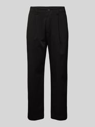 Spodnie o kroju regular fit z zakładkami w pasie i wpuszczanymi kieszeniami model ‘HALDEN’ od ANNARR - 8
