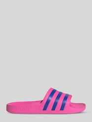 Klapki kąpielowe z 3 paskami model 'AQUA ADILETTE' od adidas Sportswear - 21