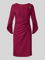 Knielanges Cocktailkleid mit Applikation von Vera Mont Bordeaux - 14