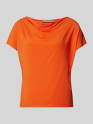 T-Shirt mit Wasserfall-Ausschnitt von Christian Berg Woman Selection Orange - 5