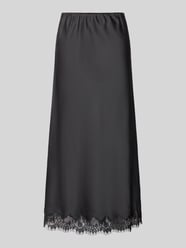 Rozkloszowana spódnica midi z elastycznym pasem model 'JESSA' od PIECES - 12