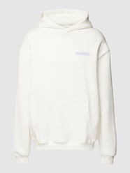 Oversized Hoodie mit überschnittenen Schultern und Känguru-Tasche von Multiply Apparel Weiß - 2