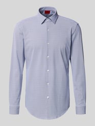 Slim Fit Businesshemd aus leichtem Stretch-Material Modell 'KENNO' von HUGO - 42
