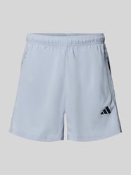 Shorts mit Logo-Print und Reißverschlusstaschen von adidas Training - 7