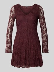 Kanten mini-jurk met V-hals, model 'ALBA' van Only Bordeaux - 24
