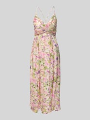 Cocktailkleid mit gelegten Falten von Jake*s Cocktail Pink - 40