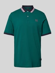 Poloshirt mit Kontrastbesatz von bugatti Grün - 28