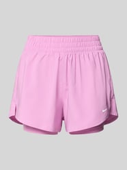 Shorts im 2-in-1-Look mit Logo von Nike Training - 2