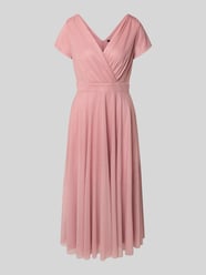 Schimmerndes Cocktailkleid mit V-Ausschnitt von Vera Mont Pink - 46