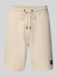 Regular Fit Sweatshorts mit Logo-Badge Modell 'PHARS' von AlphaTauri Beige - 5