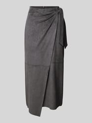 Taillierter Rock in Lederoptik mit Knotendetail von s.Oliver BLACK LABEL - 8